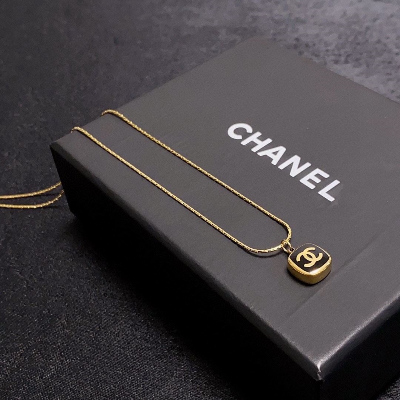 Ch**el necklaces
